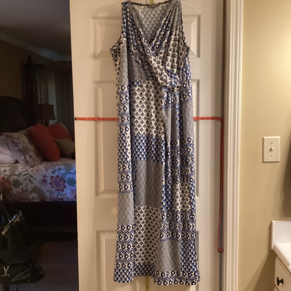 NY Collection Woman Blue and White Geometric Maxi Dress